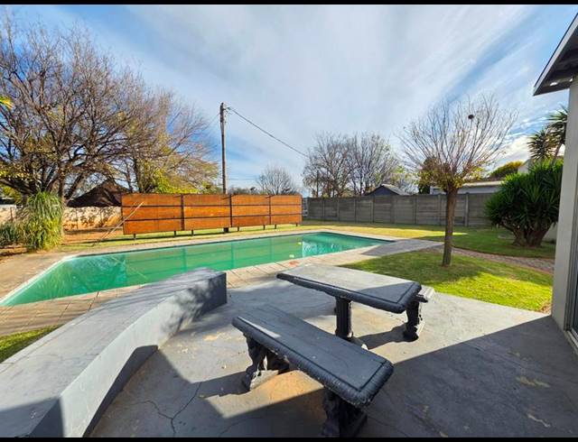 3 BEDROOM HOUSE FOR SALE IN THREE RIVERS